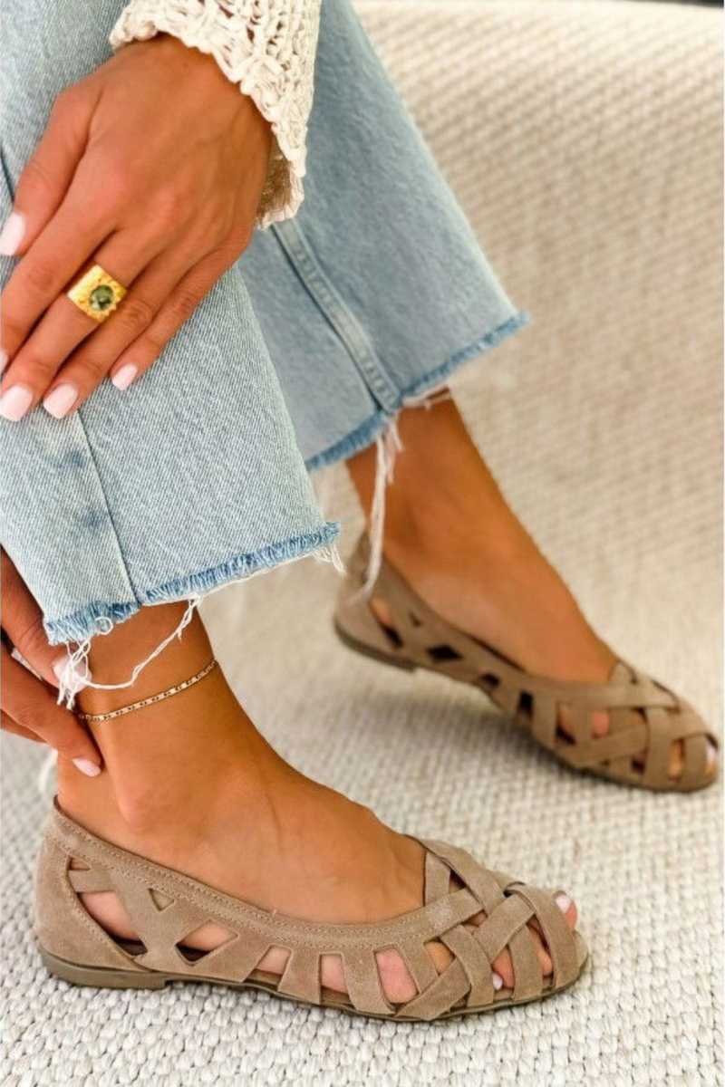 Marleen Flat open-toe sandals
