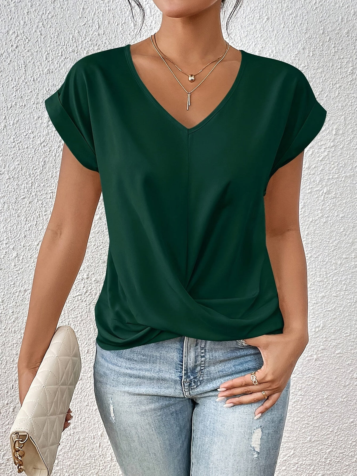 Eileen | The Sweetheart Neckline Casual T-Shirt
