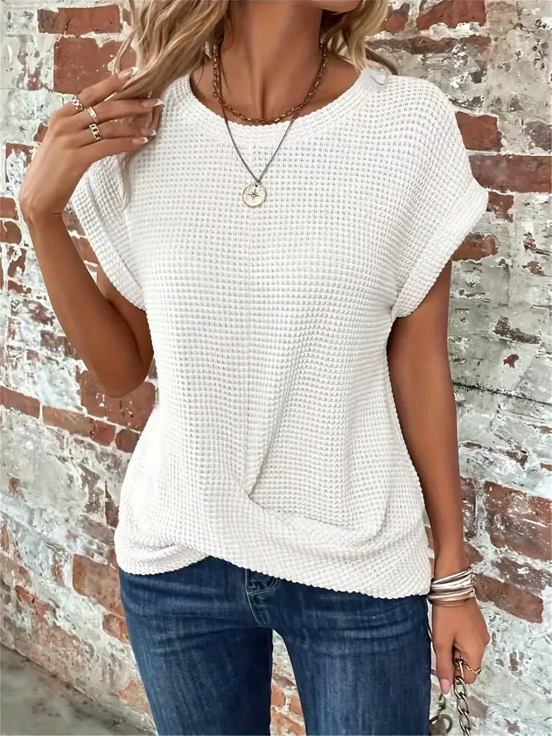 Nilsa | The Sweetheart Round Neck T-Shirt