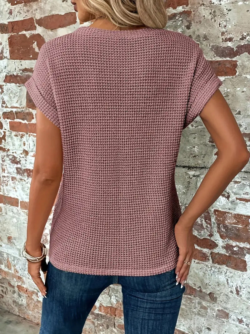 Nilsa | The Sweetheart Round Neck T-Shirt